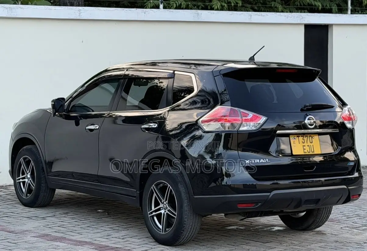 Nissan X-Trail 2.0 Petrol FWD 2014 Black