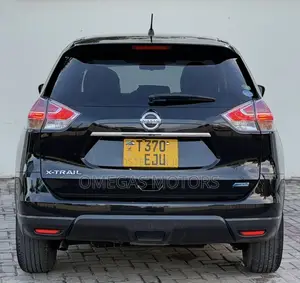 Nissan X-Trail 2.0 Petrol FWD 2014 Black