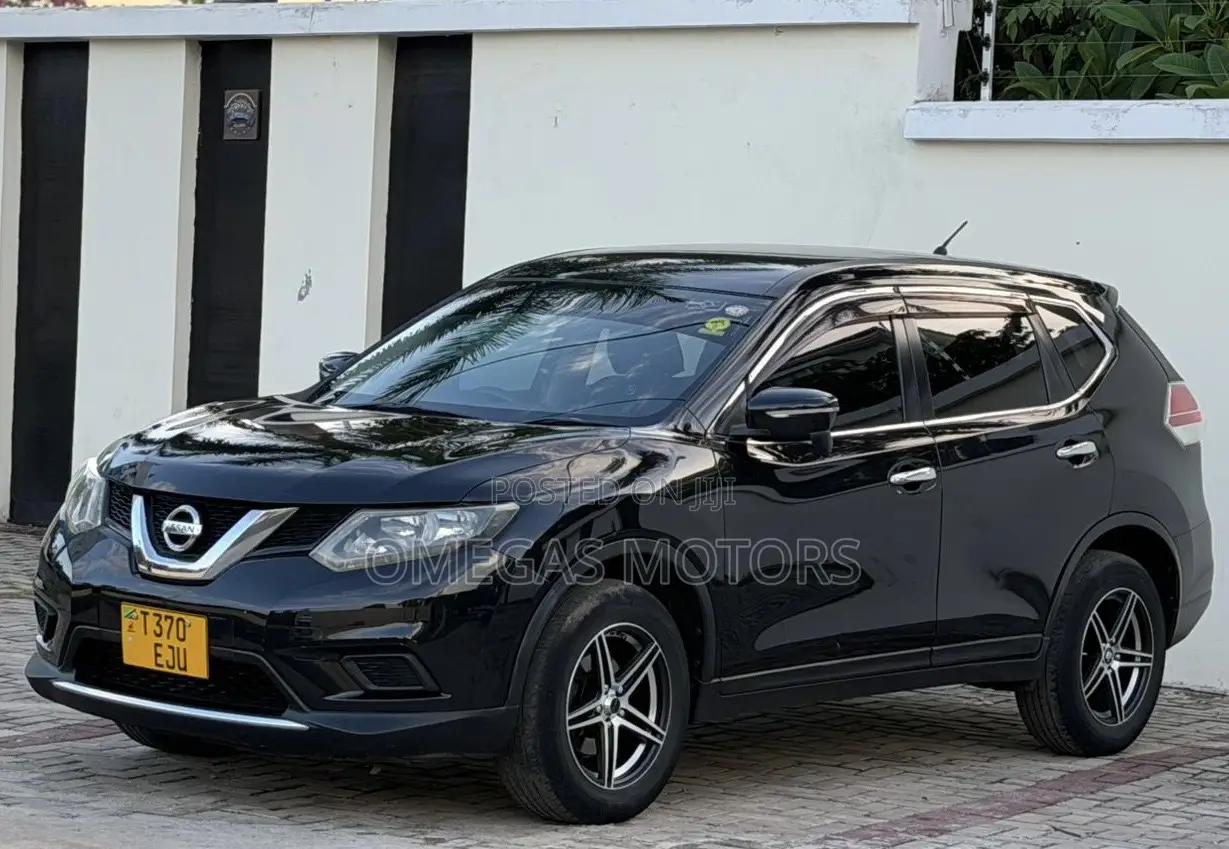 Nissan X-Trail 2.0 Petrol FWD 2014 Black