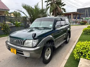 Toyota Land Cruiser Prado 1999 Green