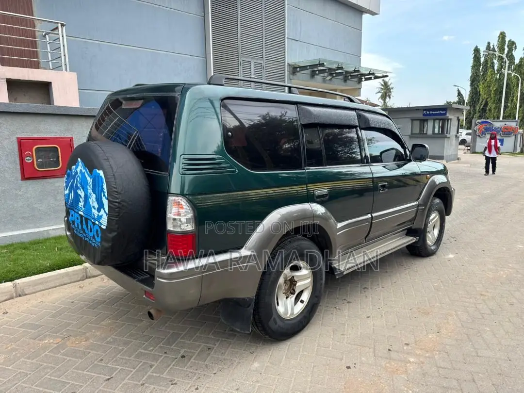 Toyota Land Cruiser Prado 1999 Green
