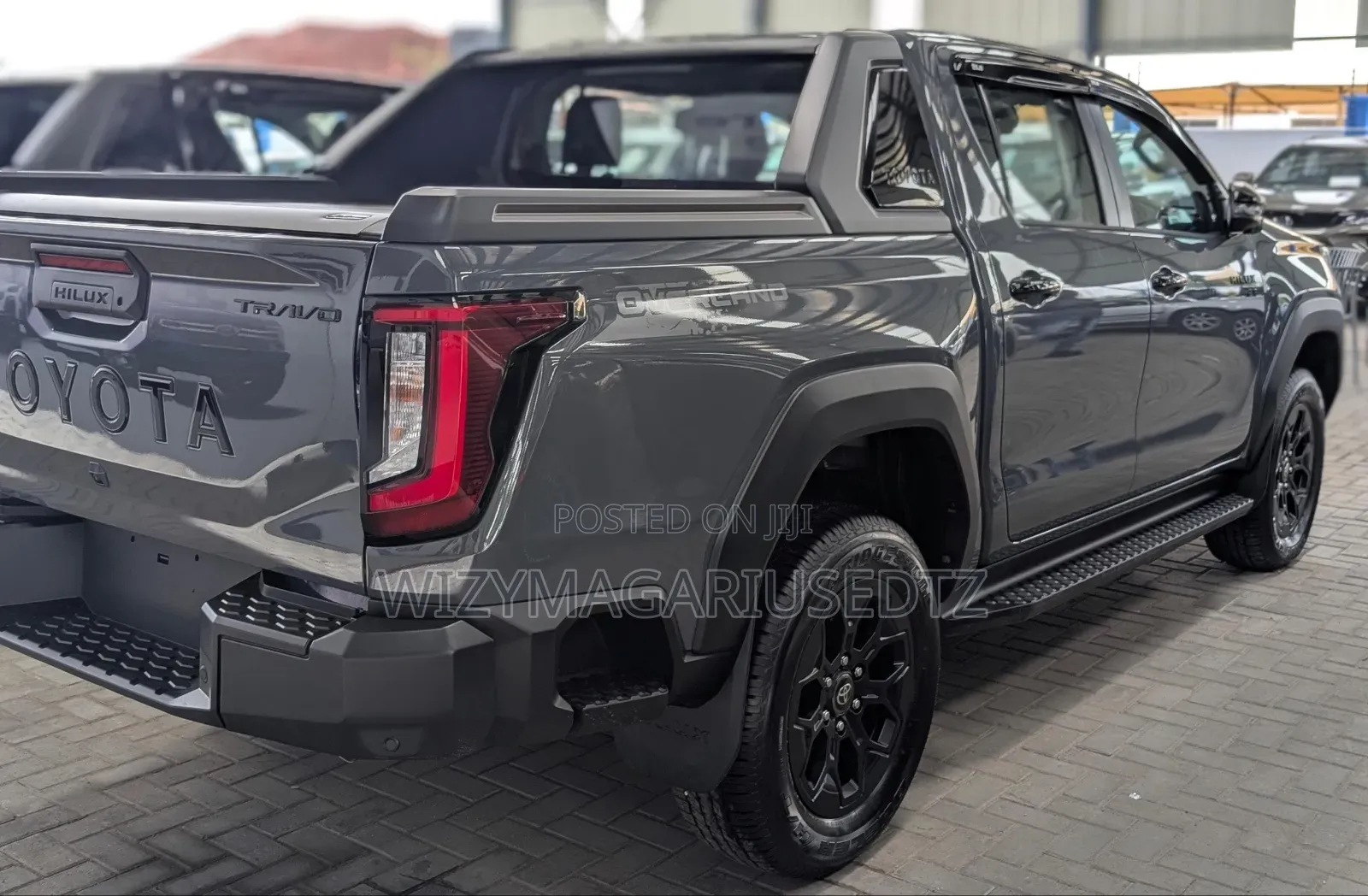 New Toyota Hilux 2025 Teal