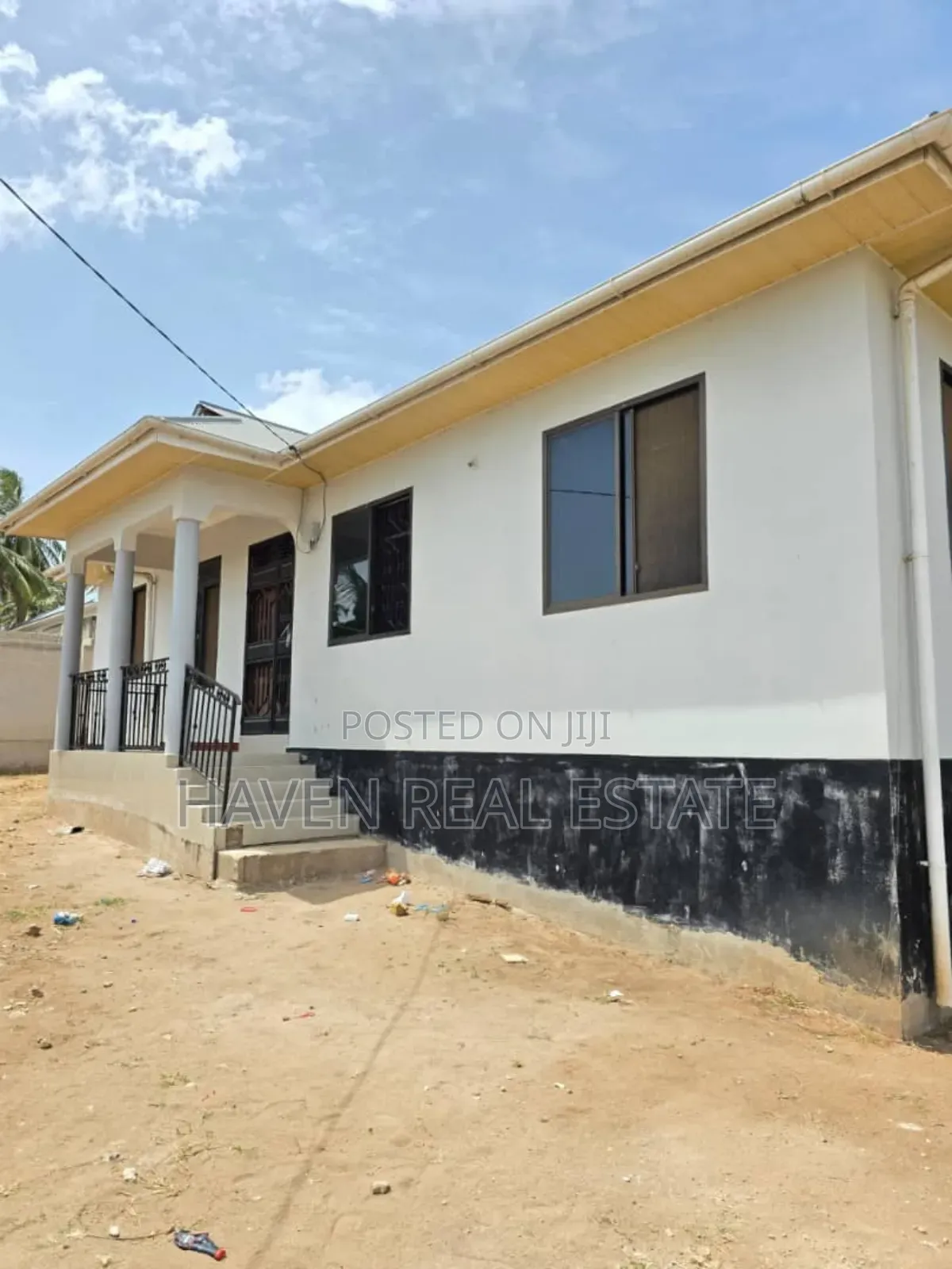 3bdrm House in Goba for sale