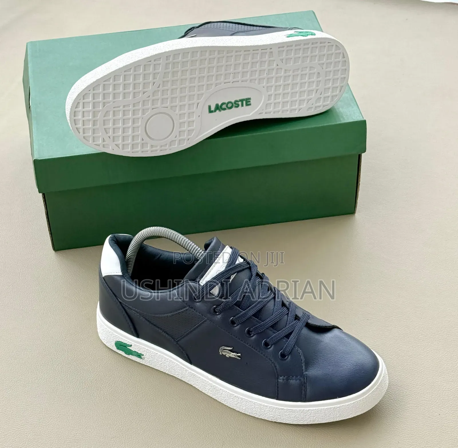 Viatu Vya Kisasa Lacoste