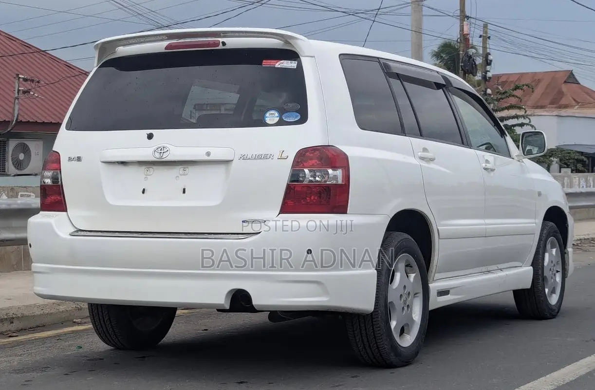 Toyota Kluger 2005 White