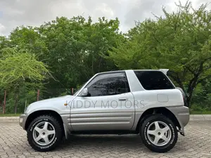 Toyota RAV4 1999 Silver