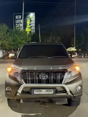 Toyota Land Cruiser Prado 2015 Gray