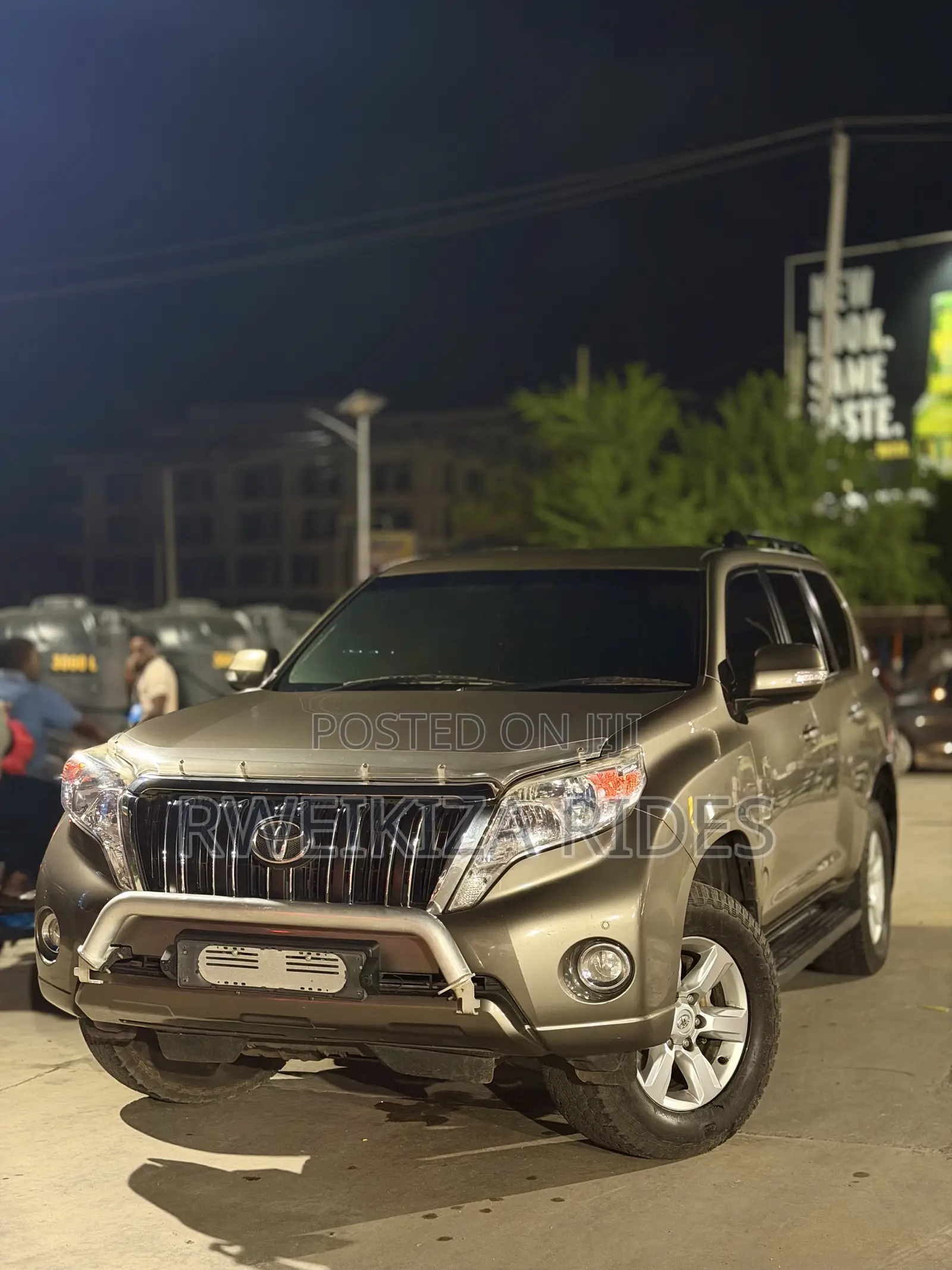 Toyota Land Cruiser Prado 2015 Gray