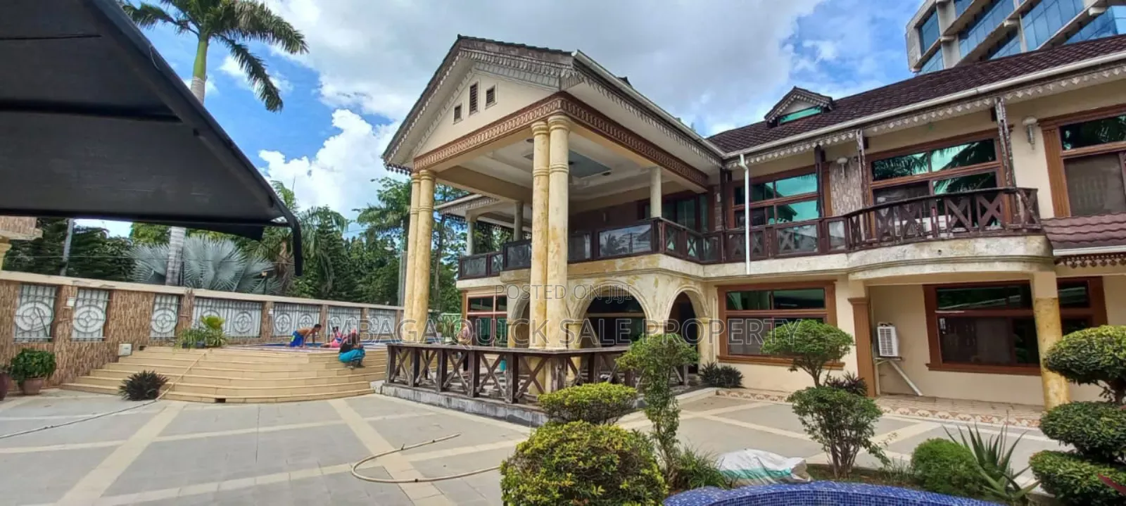 7bdrm House in Mikocheni for sale