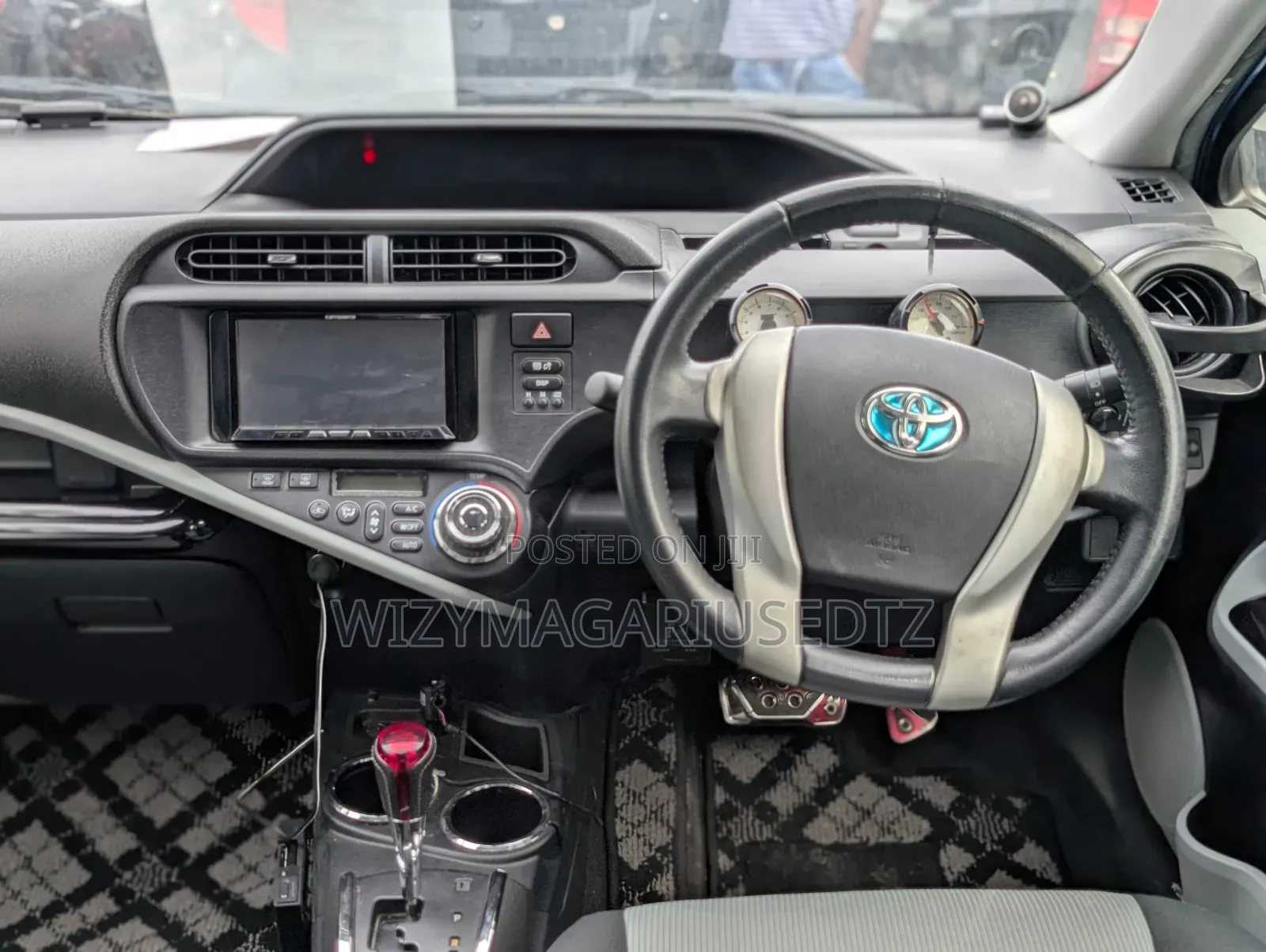 Toyota Aqua 2012 Blue