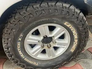 Toyota Hilux 3.0 D-4D 4x4 2014 Silver