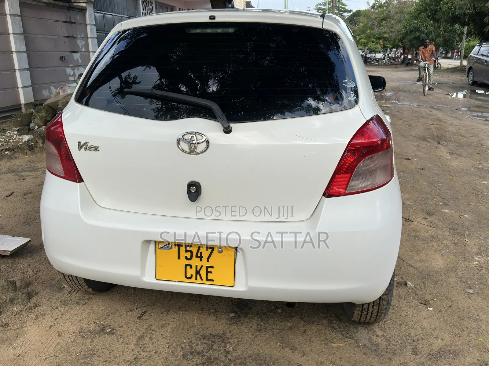 Toyota Vitz 1.0 FWD 5dr 2005 White
