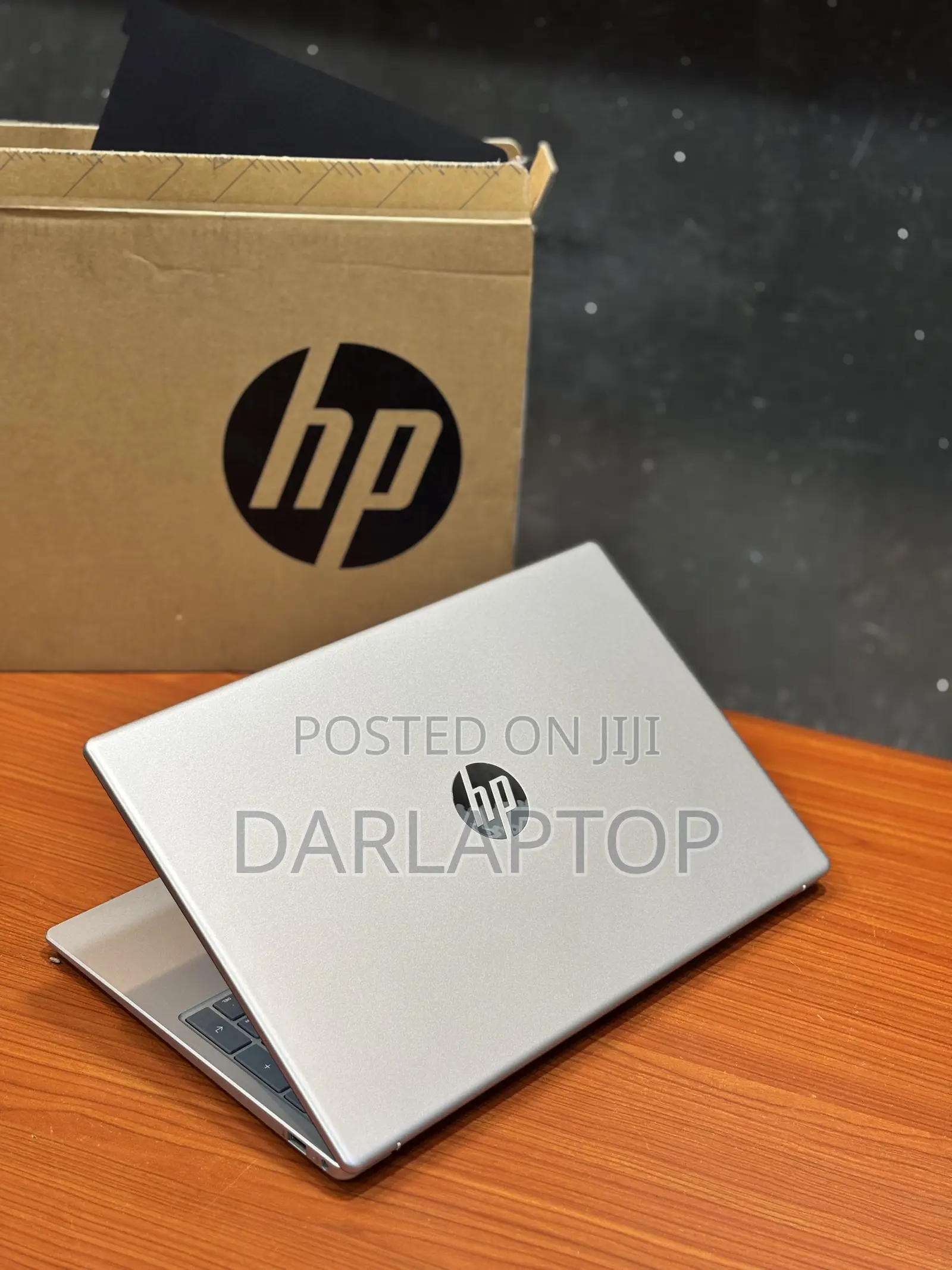 New Laptop HP 250 G10 8GB Intel Core i5 SSD 512GB