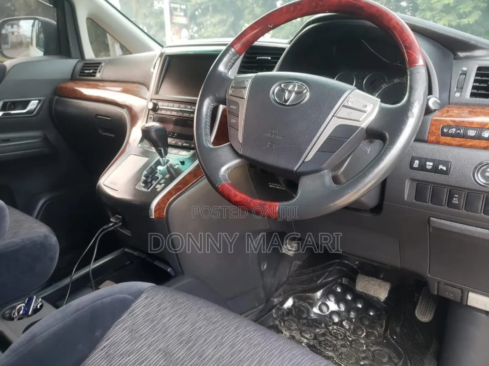 Toyota Alphard 2008 White