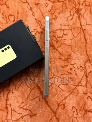 New Samsung Galaxy S24 256 GB Gray