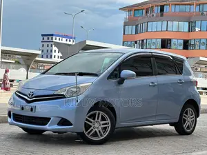 Toyota Ractis 2011 Blue