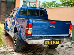 Toyota Hilux Revo Double Cab Deisel 2.8 AWD 2016 Blue