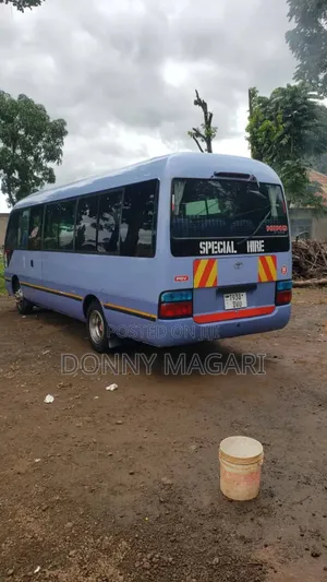Toyota Coaster 2003 Blue