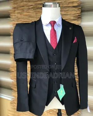 ‎Suti Ya Ubora Wa Kimataifa–International Suit