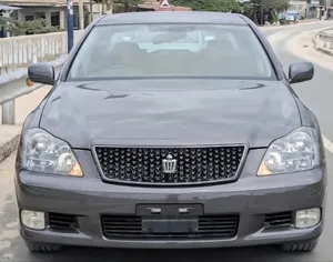 Toyota Crown Royale 2005 Gray