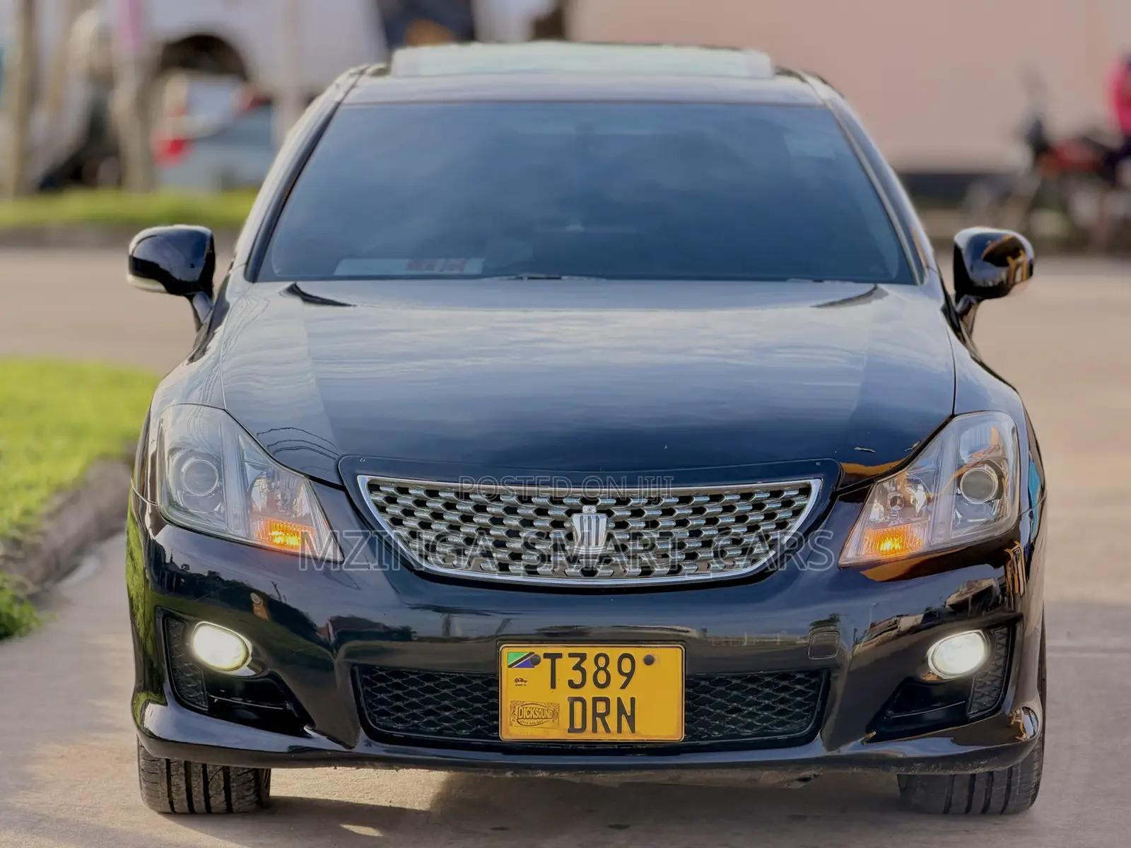 Toyota Crown 2010 Black