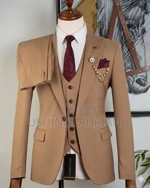 ‎Suti Ya Mwanaume Wa Kiwango Cha Juu–High Level Suit