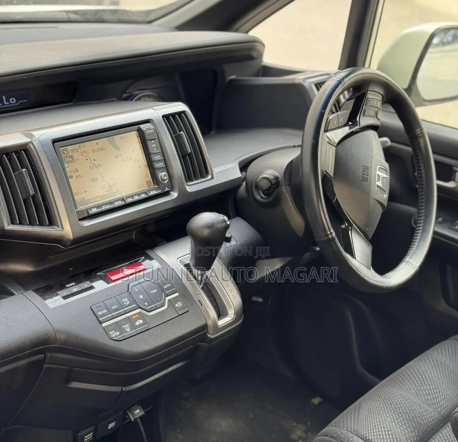 Honda Stepwgn 2014 Pearl
