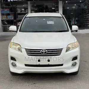 Toyota Vanguard 2009 White