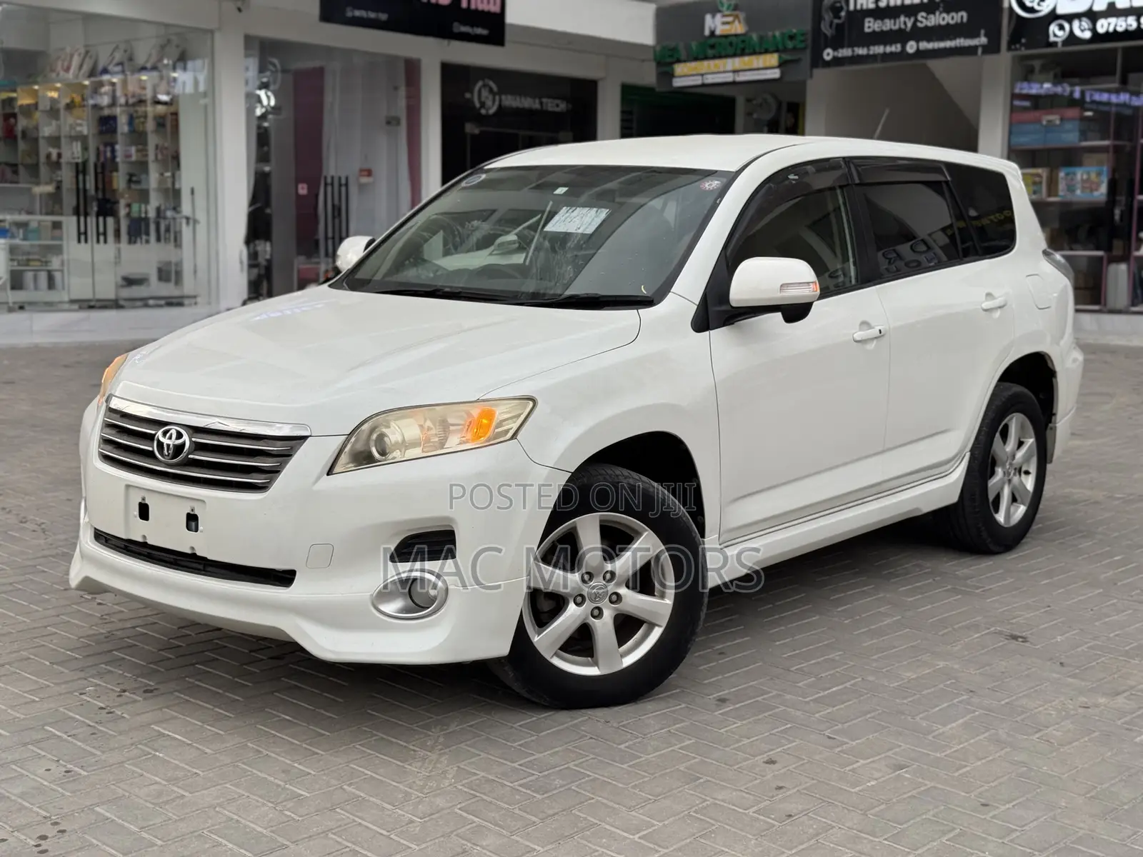 Toyota Vanguard 2009 White