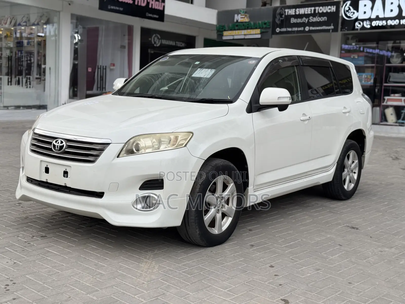 Toyota Vanguard 2009 White