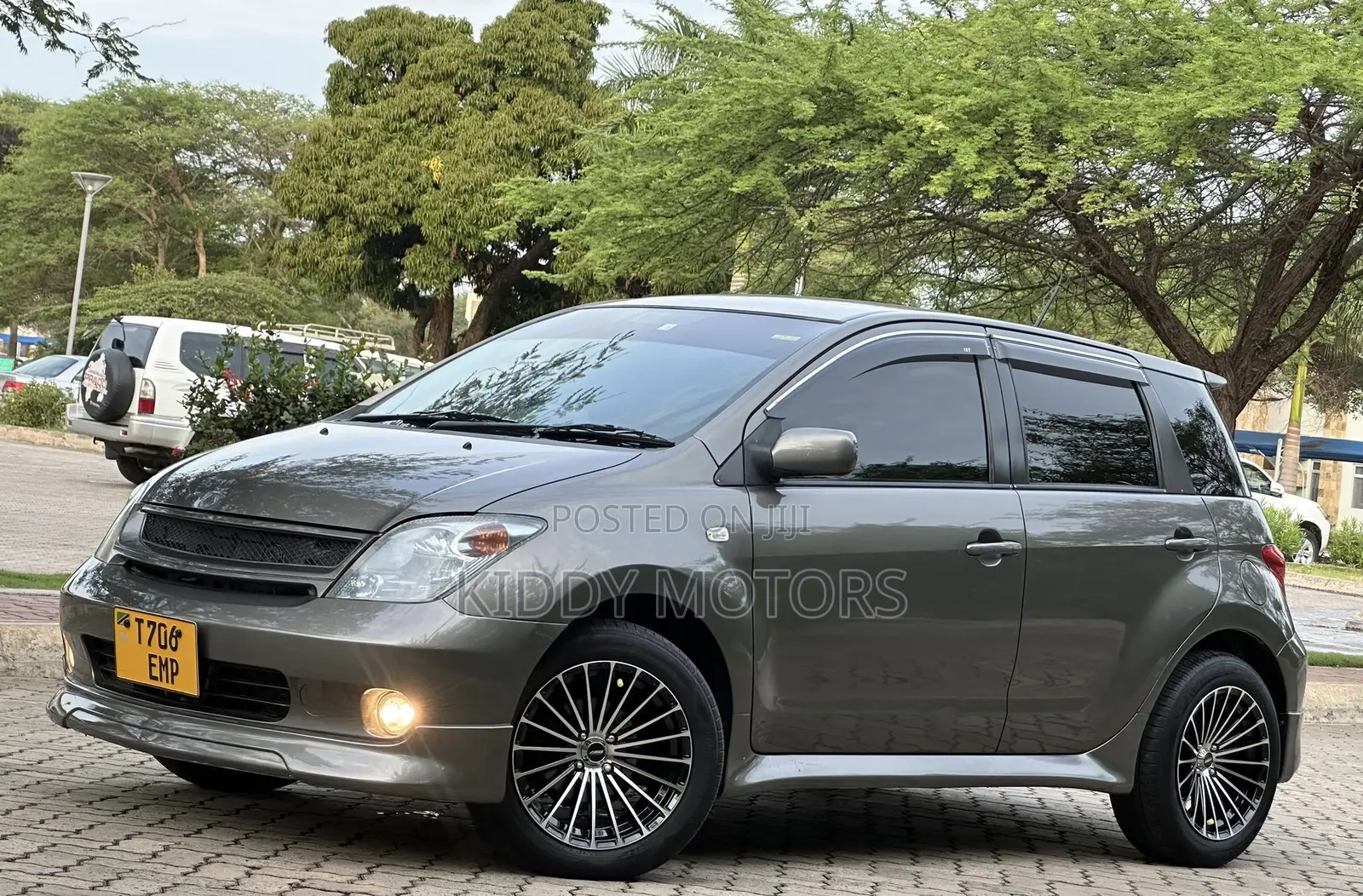 Toyota IST 2006 Gray