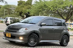 Toyota IST 2006 Gray