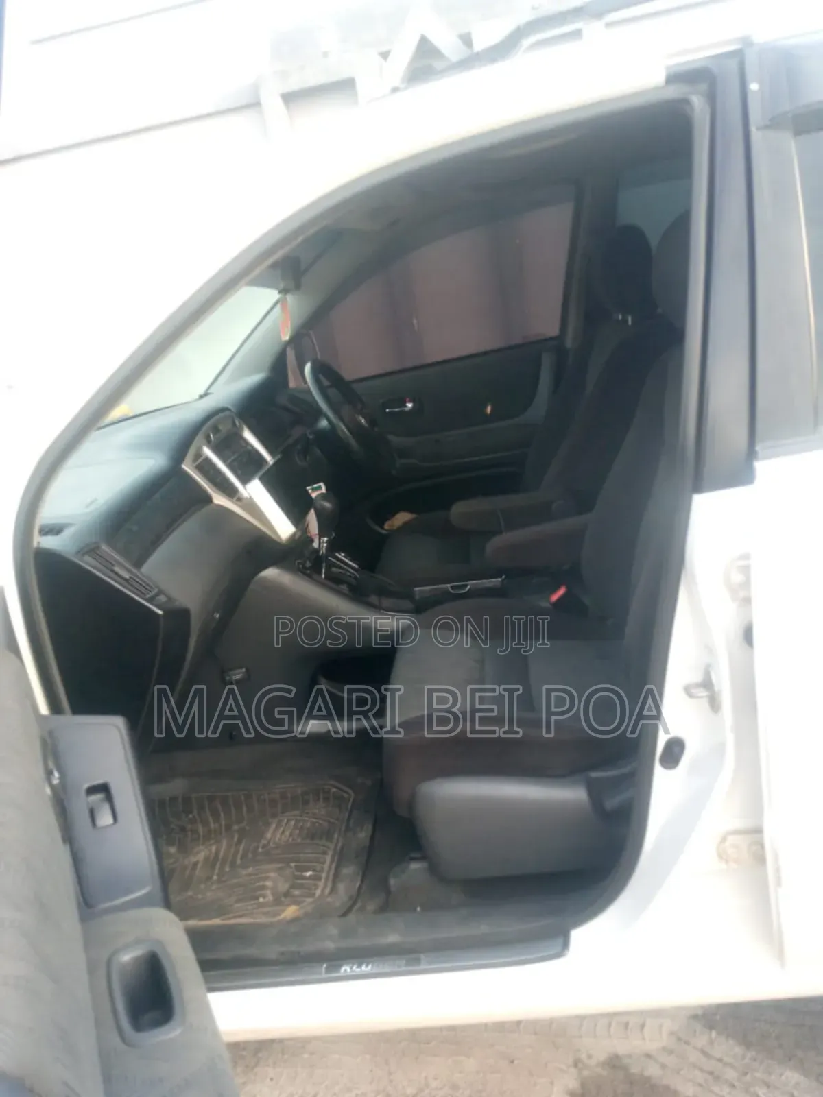Toyota Kluger 2005 White