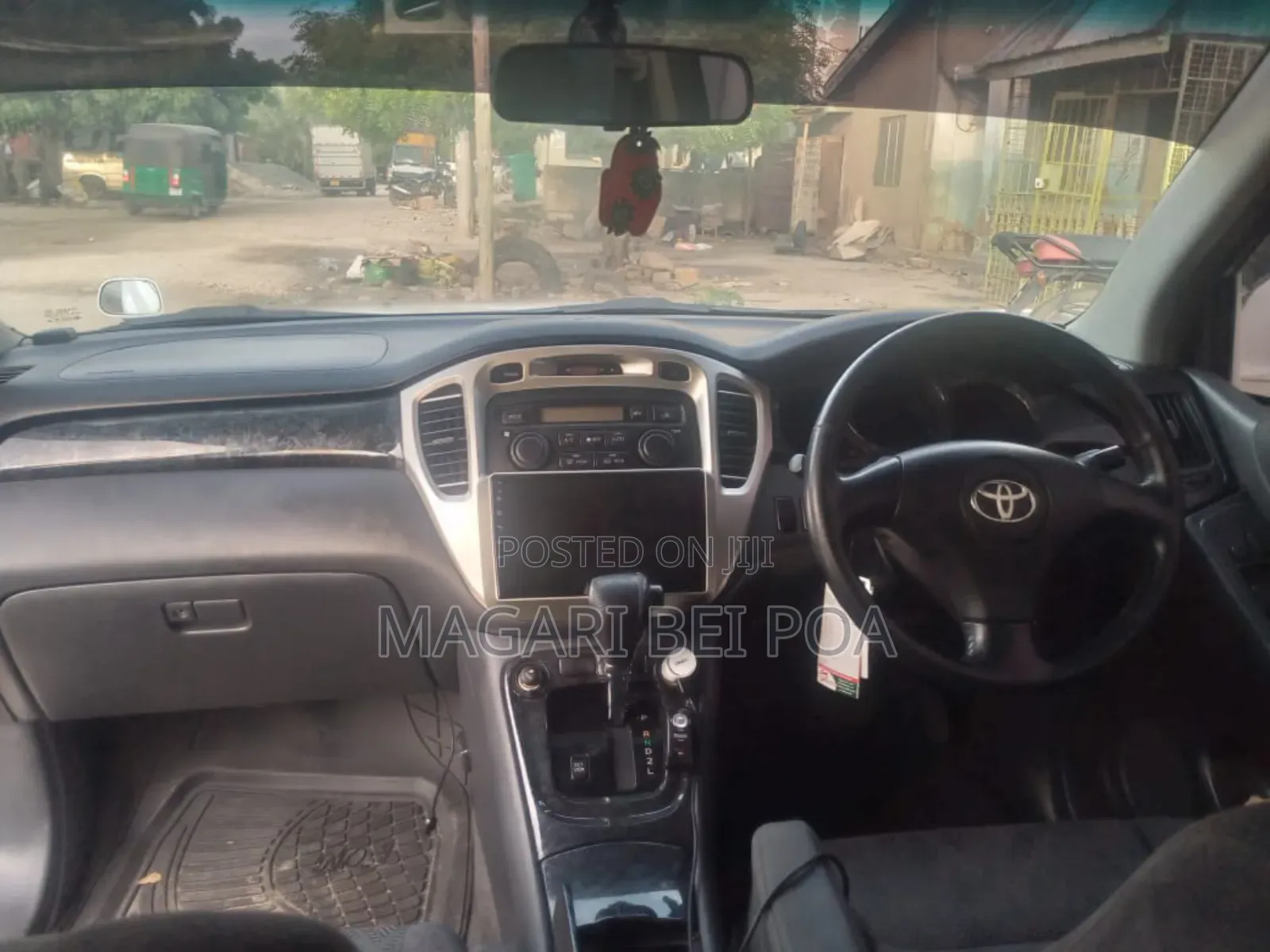 Toyota Kluger 2005 White