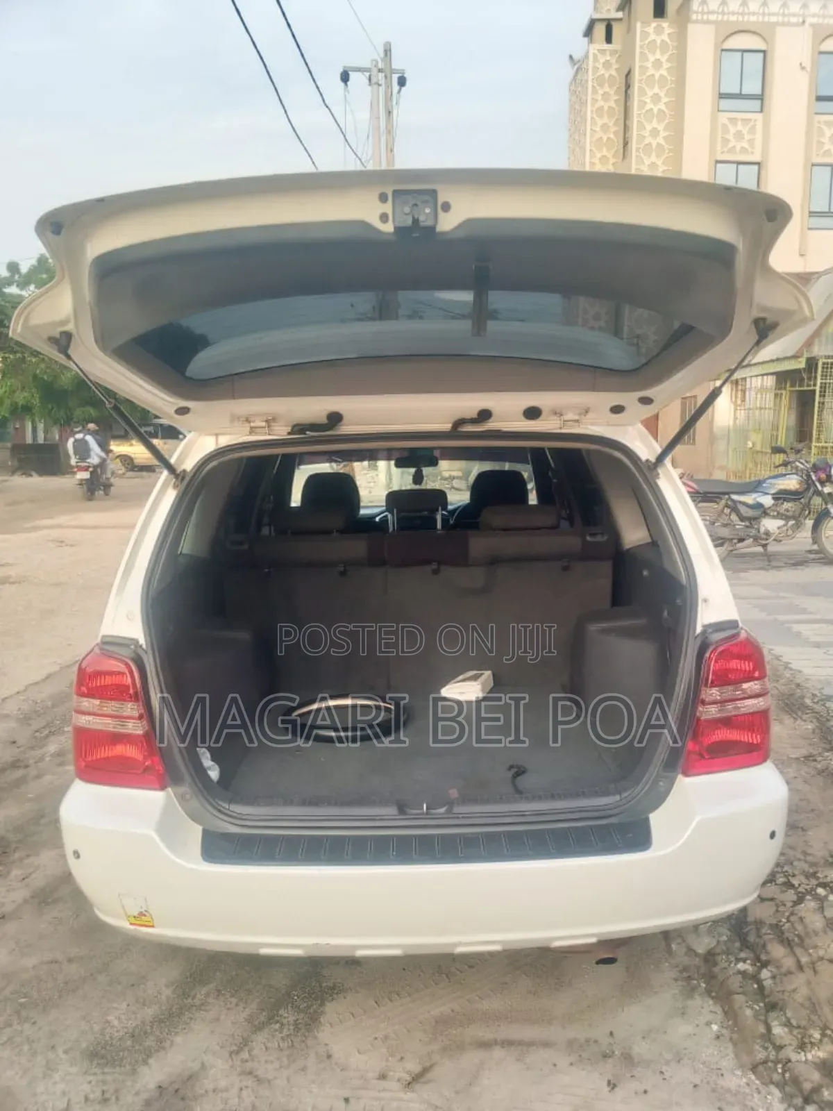 Toyota Kluger 2005 White