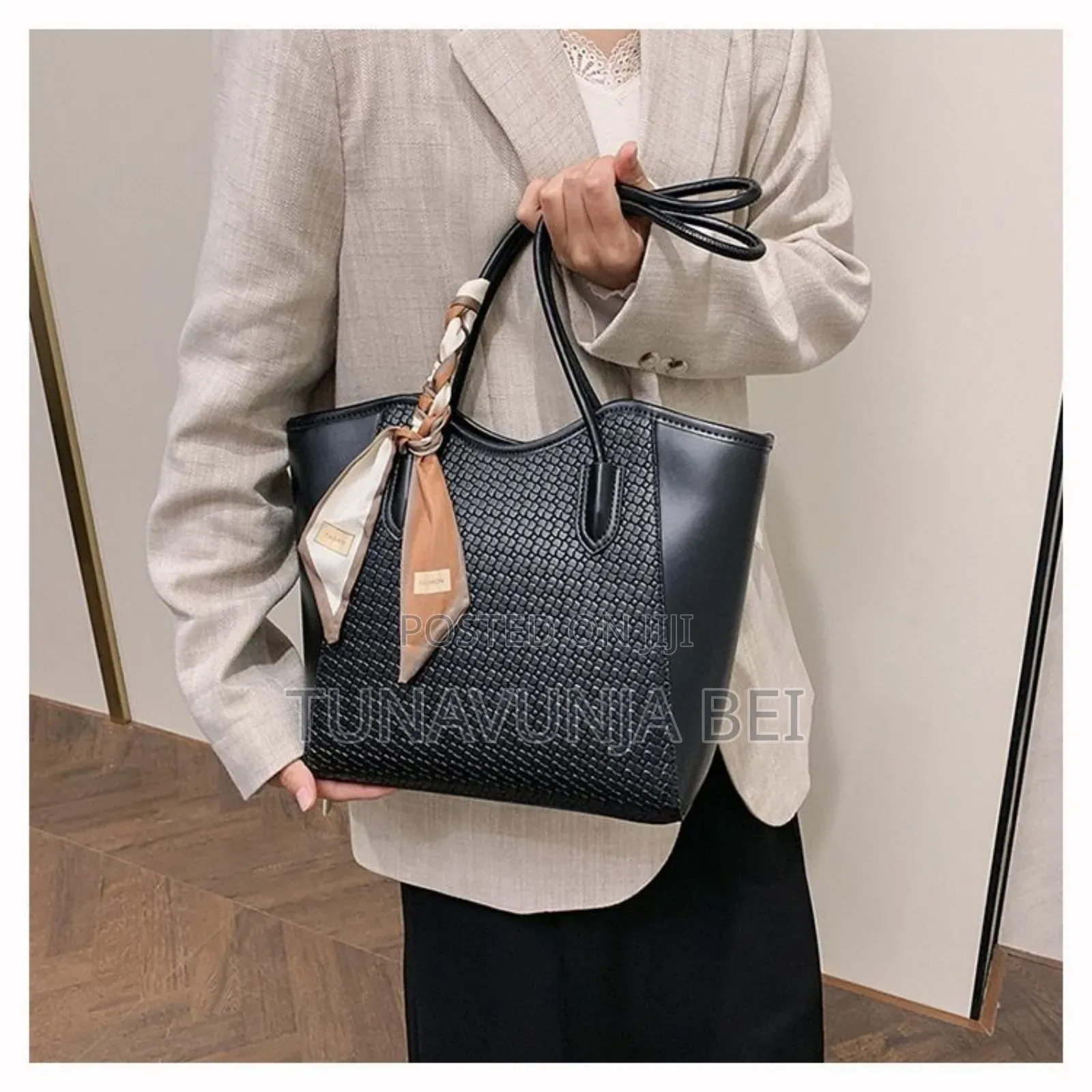 Quality Handbags / Classic Material Design