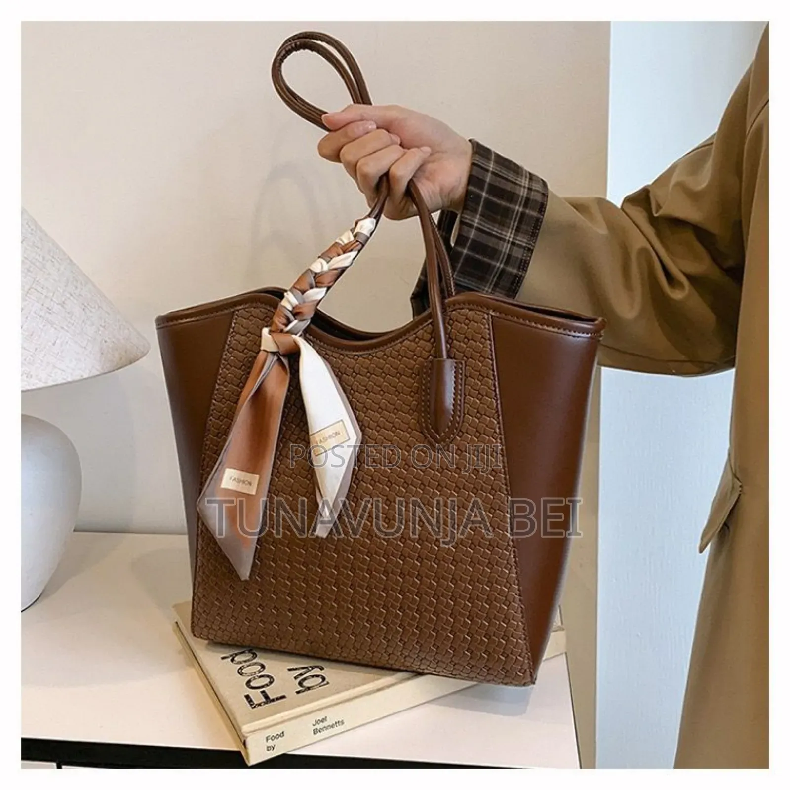 Quality Handbags / Classic Material Design