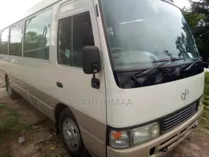 Toyota Coaster 2001