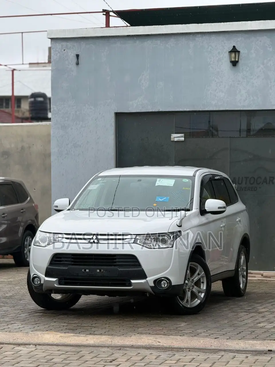 Mitsubishi Outlander 2015 White