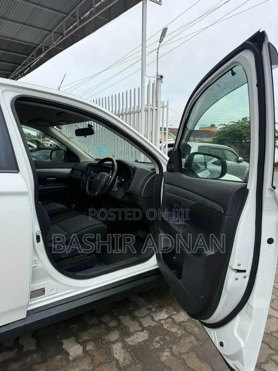 Mitsubishi Outlander 2015 White