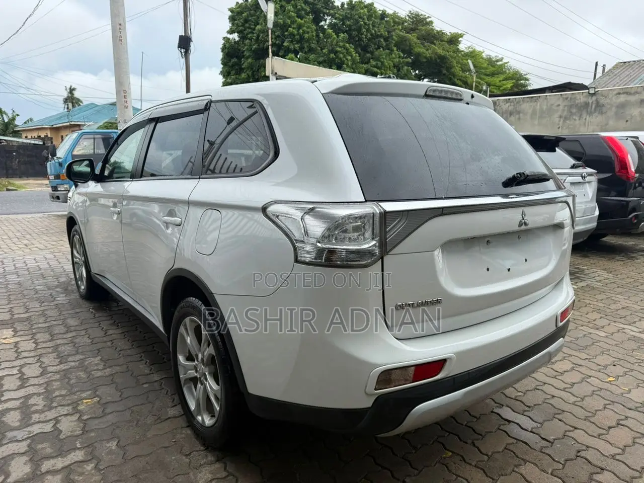 Mitsubishi Outlander 2015 White