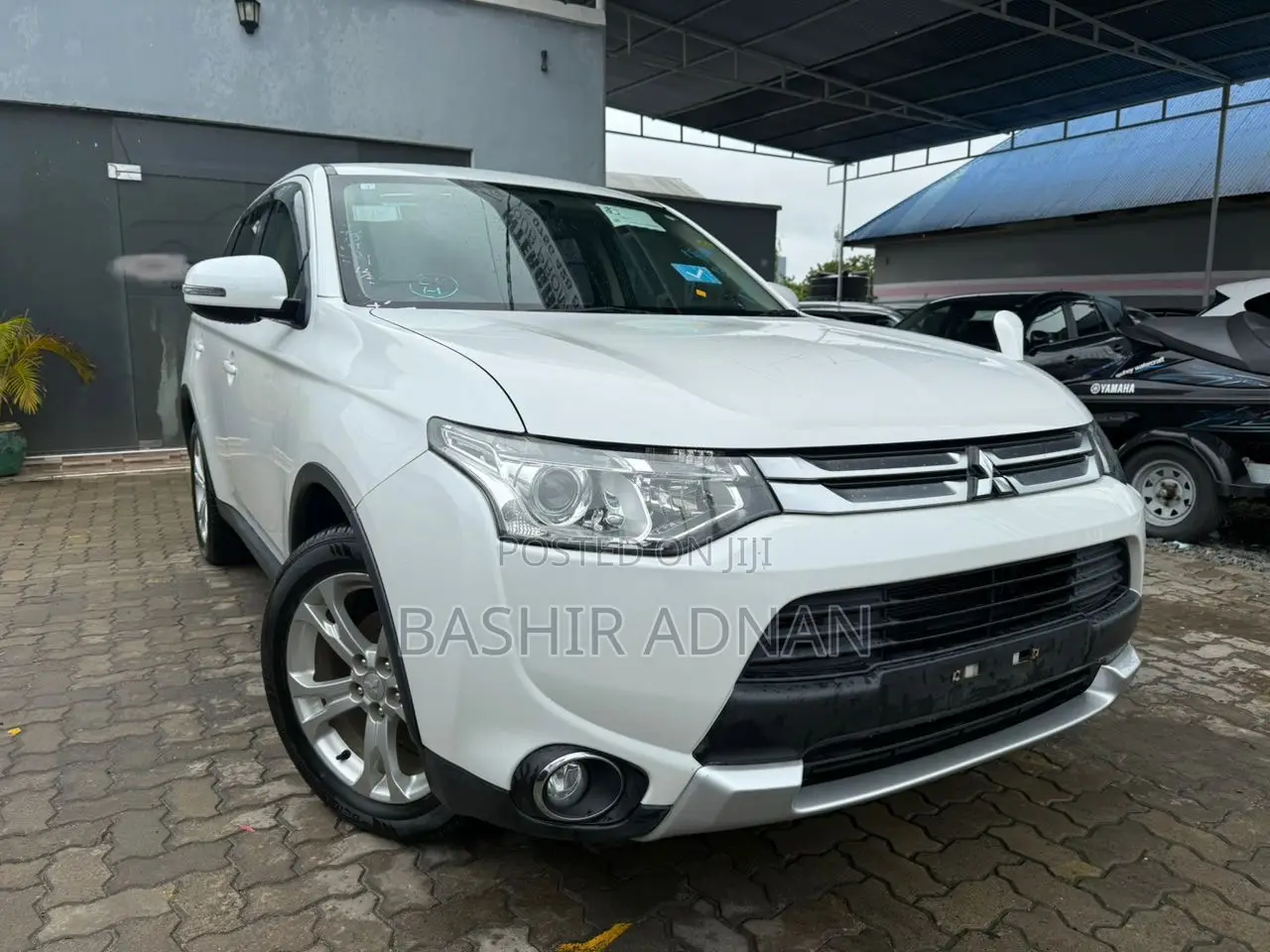 Mitsubishi Outlander 2015 White