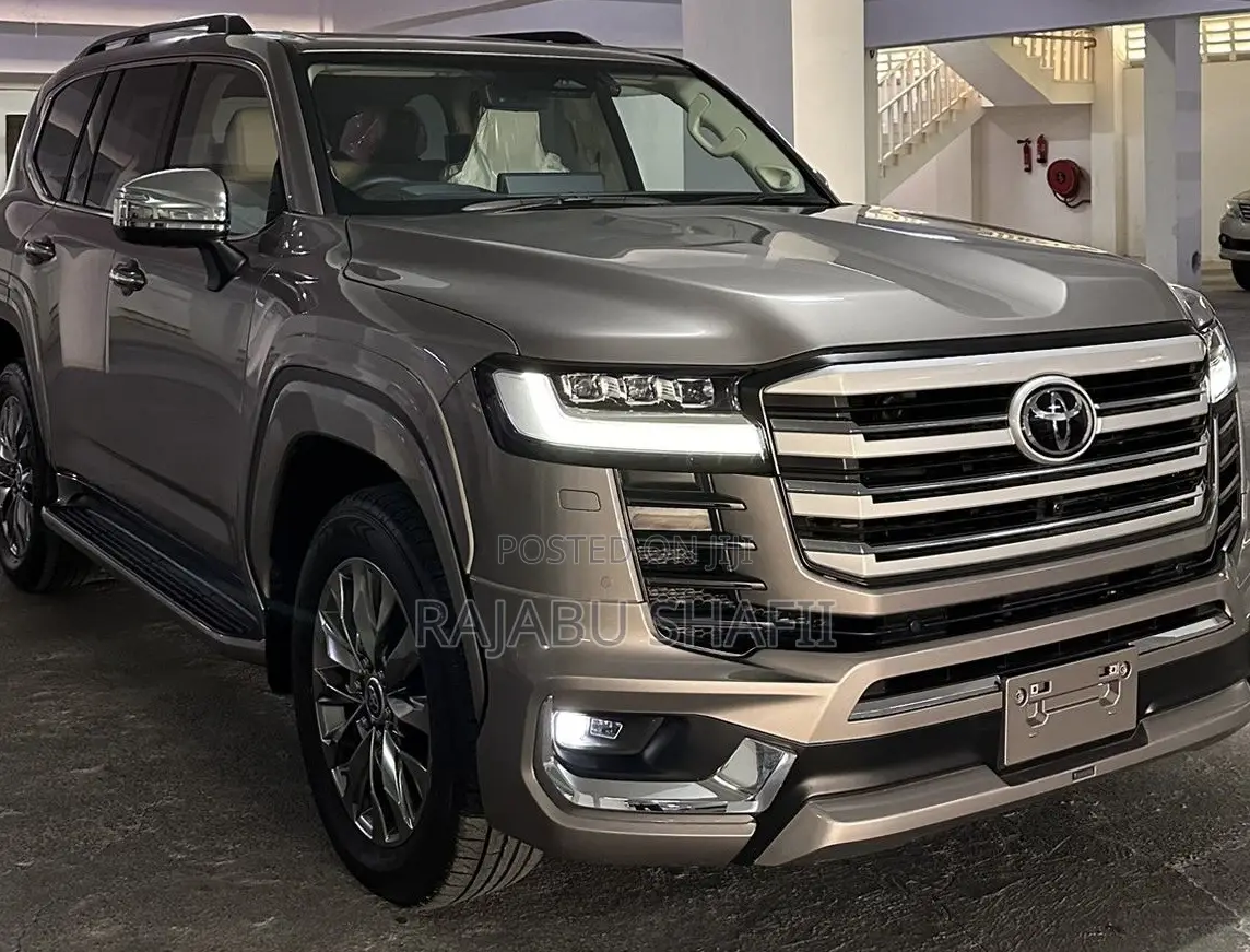 New Toyota Land Cruiser 2025 Silver