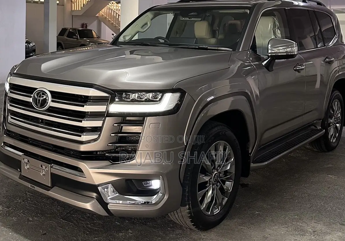 New Toyota Land Cruiser 2025 Silver
