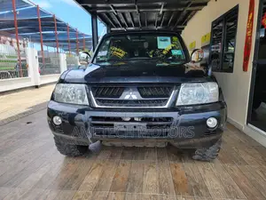 Mitsubishi Pajero 2005 Black