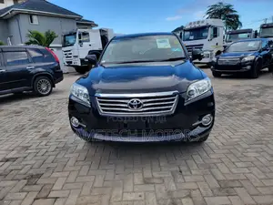 Toyota Vanguard 2013 Black