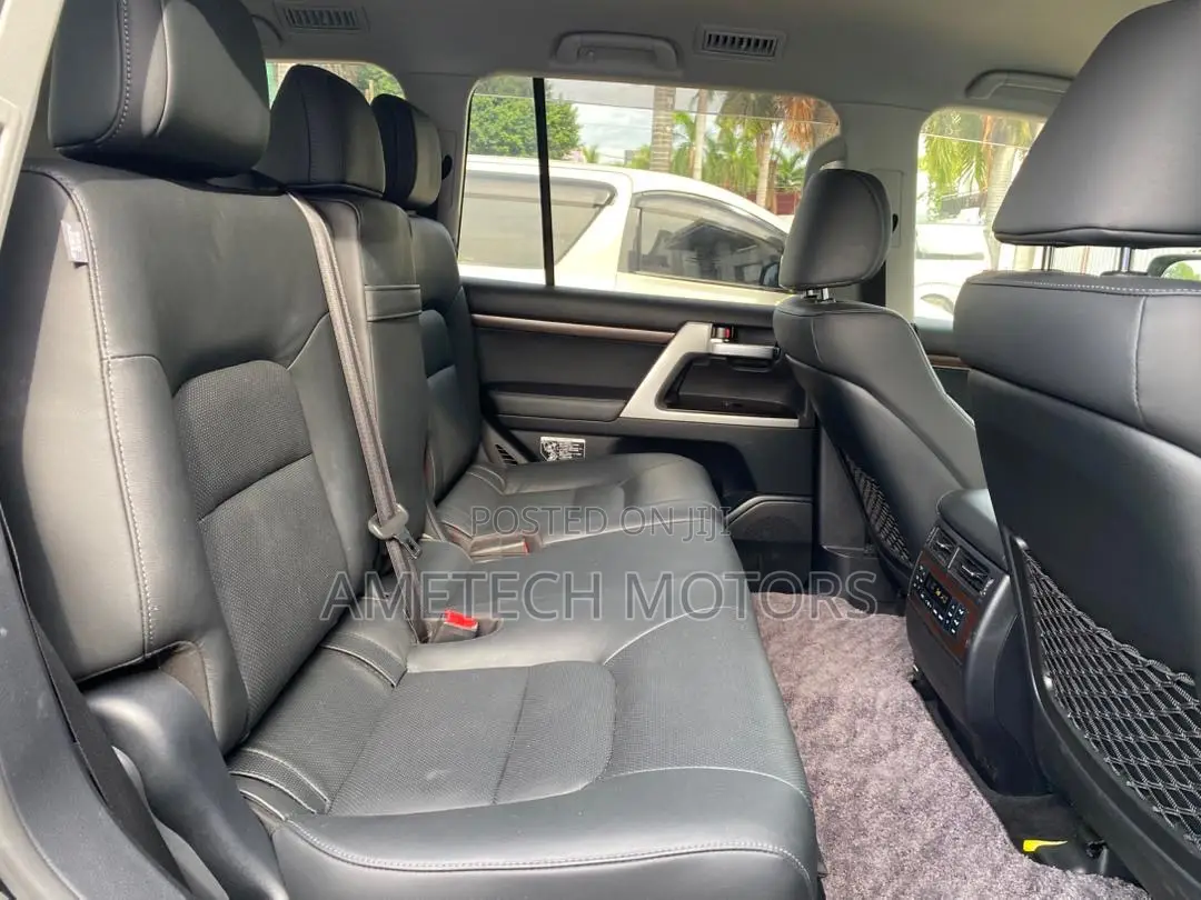 Toyota Land Cruiser 2020 Black