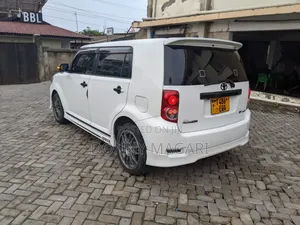 Toyota Corolla Rumion 2008 White