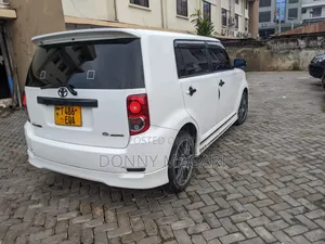 Toyota Corolla Rumion 2008 White