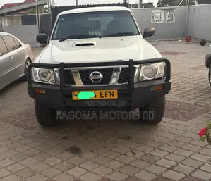 Nissan Patrol 2018 White
